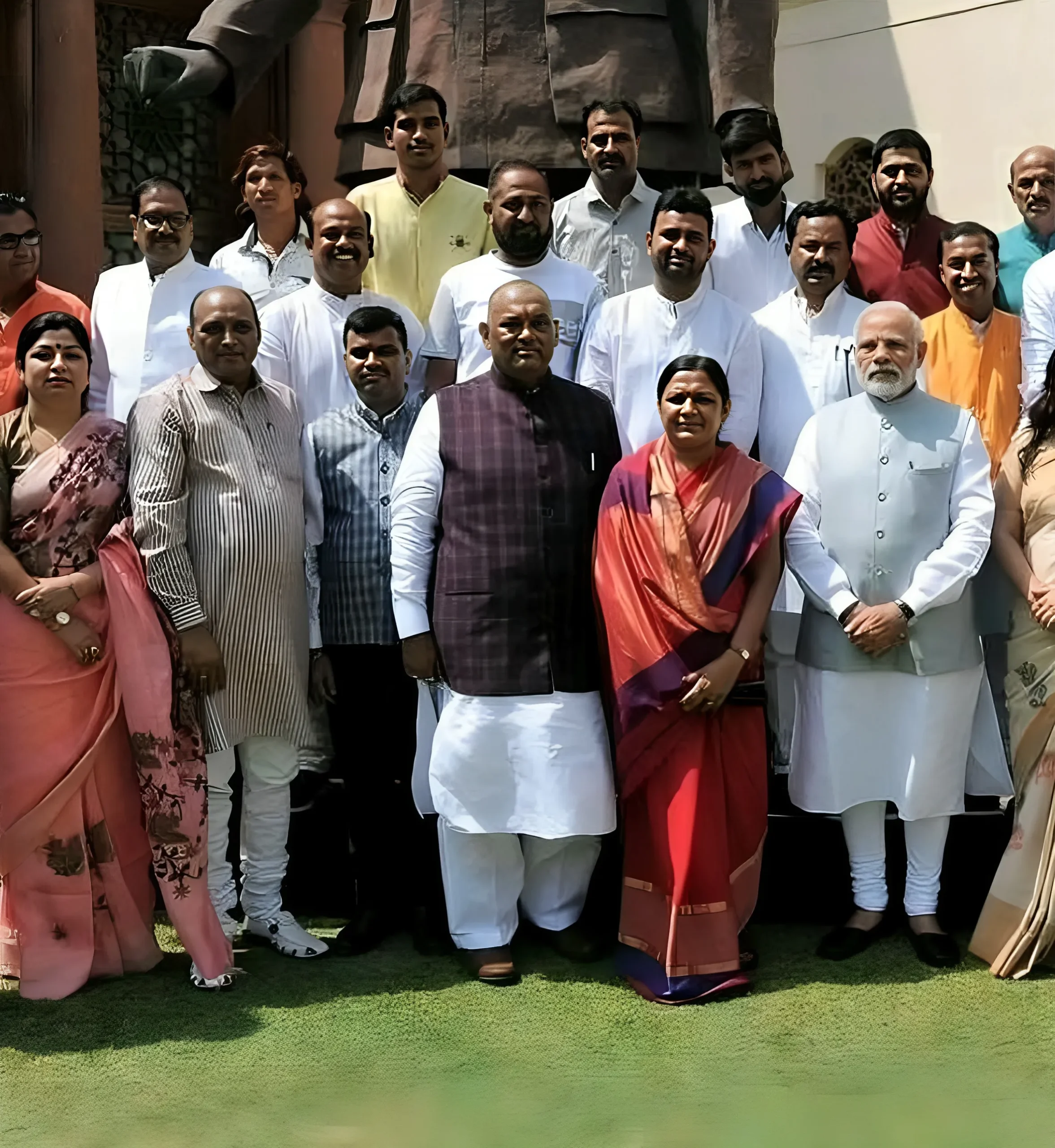 Hon’ble Prime Minister Shri Narendra Modi Ji and Hon’ble Minister of Women and Child Development Smt. Savitri Thakur Ji